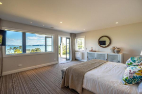 The Keep, with panoroma bay views and perfect for couples